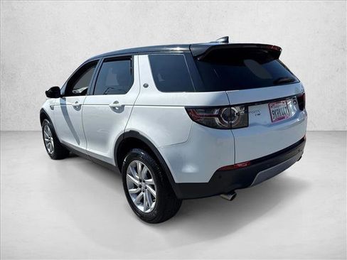 Used 2017 Land Rover Discovery Sport HSE image 8