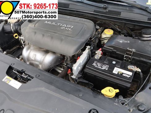 Used 2016 Chrysler 200 Limited w/ Convenience Group image 22