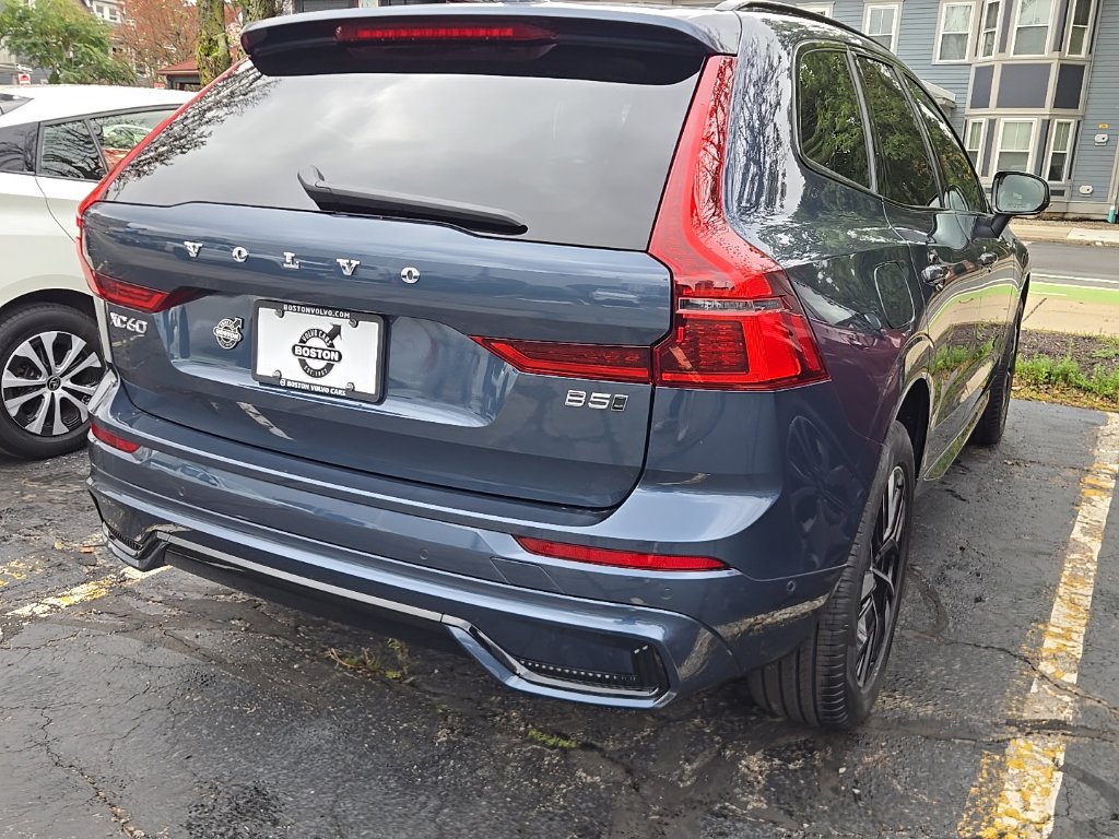 Used 2026 Volvo XC60 B5 Plus AWD/4WD image 9