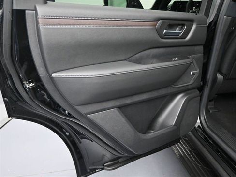 New 2026 Nissan Armada SL w/ Captain's Chari Seat Package image 29