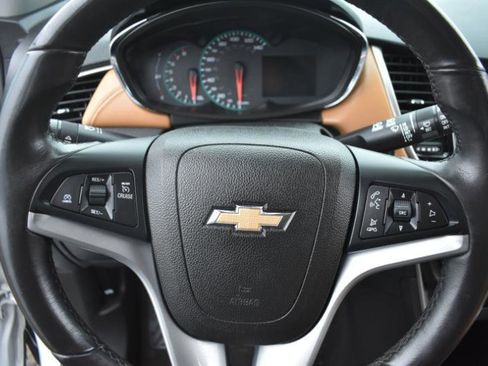 Used 2017 Chevrolet Trax LT w/ Driver Confidence Package image 28