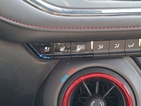 Used 2020 Chevrolet Blazer RS AWD/4WD image 24