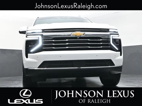 Used 2026 Chevrolet Tahoe LT RWD image 17
