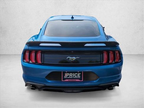 Used 2020 Ford Mustang Coupe RWD image 6