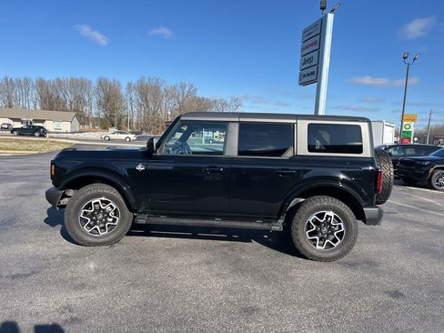 Used 2023 Ford Bronco Outer Banks image 7