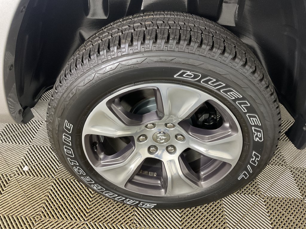 Used 2022 RAM 1500 Laramie AWD/4WD image 7