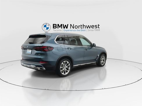 New 2026 BMW X5 xDrive40i image 3