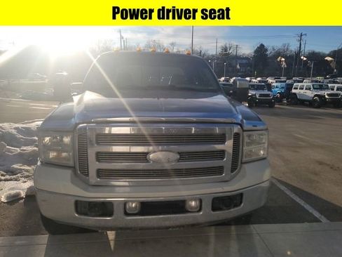 Used 2005 Ford F250 Lariat image 4