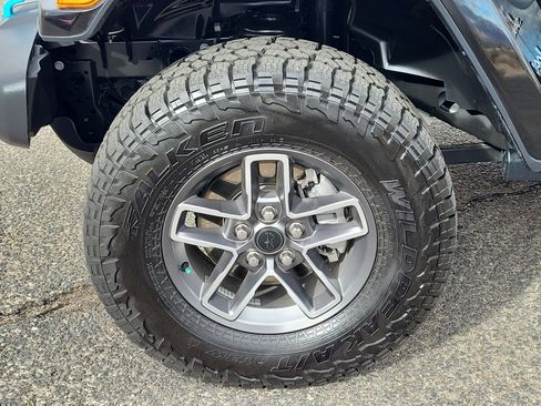 Used 2023 Jeep Wrangler Unlimited Sahara w/ Cold Weather Group image 31