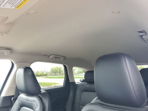 Certified 2024 Lincoln Corsair AWD w/ Equipment Group 101A image 11