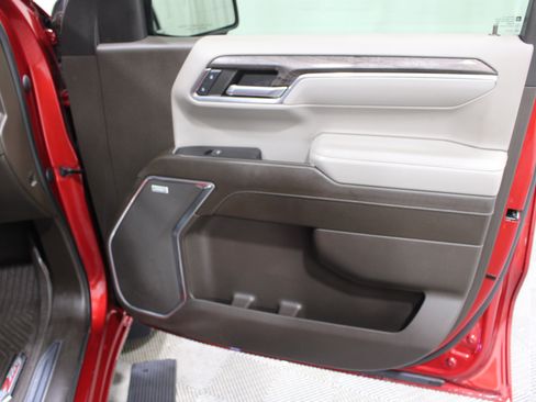 Used 2023 Chevrolet Silverado 1500 LTZ AWD/4WD image 27