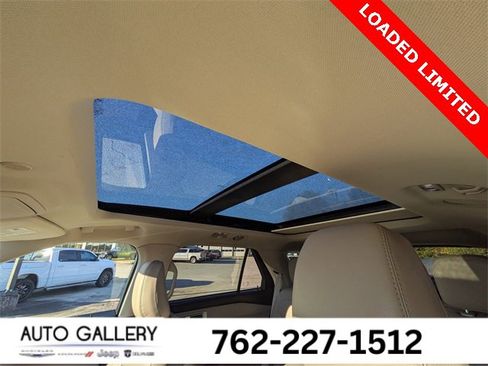 Used 2022 Ford Explorer Limited w/ Equipment Group 301A image 23