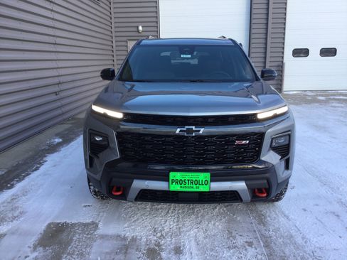 New 2026 Chevrolet Traverse Z71 w/ Enhanced Driving Package image 3