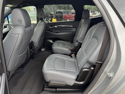 Used 2024 Buick Enclave Premium image 14