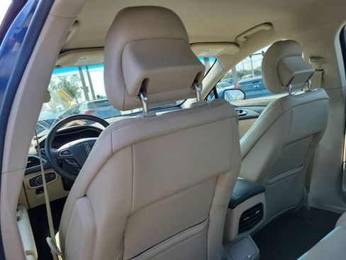 Used 2019 Lincoln MKZ Premiere FWD image 11