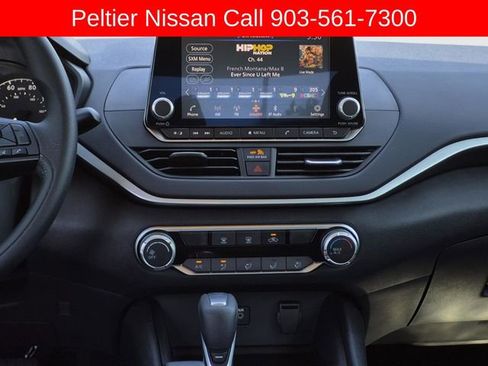 Used 2025 Nissan Altima 2.5 S FWD image 21