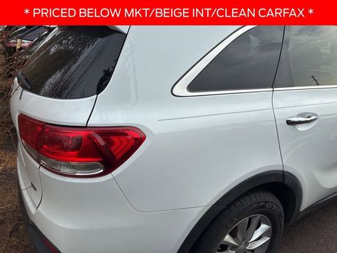 Used 2018 Kia Sorento LX image 5