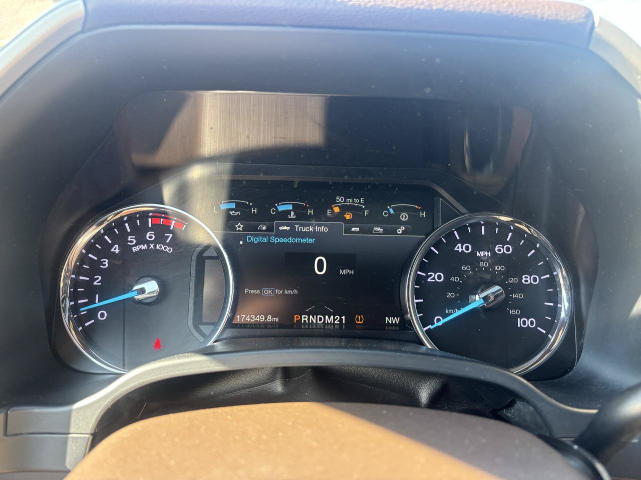 Used 2018 Ford F250 King Ranch w/ King Ranch Ultimate Package AWD/4WD image 16