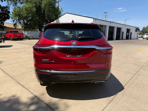Used 2020 Buick Enclave Premium w/ Surround and Sites Package AWD/4WD image 30