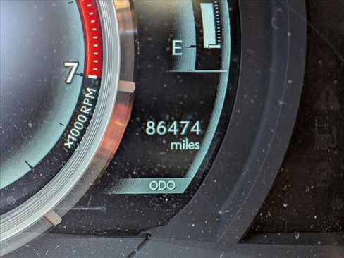 Used 2016 Lexus IS 200t image 10