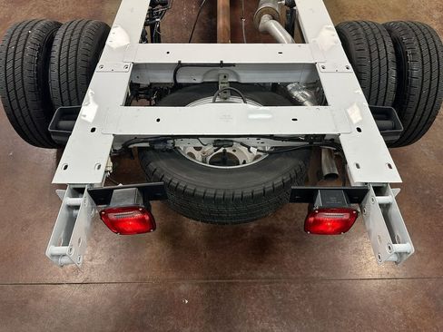 Used 2023 Ford Transit 350 DRW AWD image 76