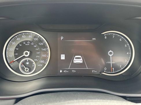 Used 2025 Genesis G70 3.3T Advanced w/ Sport Prestige Package image 12