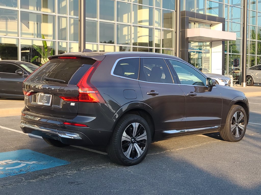 Used 2023 Volvo XC60 T8 Plus AWD/4WD image 3