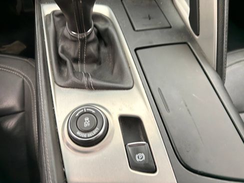 Used 2017 Chevrolet Corvette Stingray Coupe w/ 1LT RWD image 20