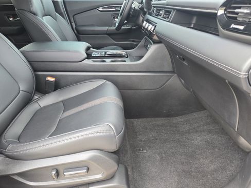 Used 2025 Honda Pilot EX-L image 17
