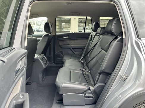 Used 2023 Volkswagen Atlas SE FWD image 23