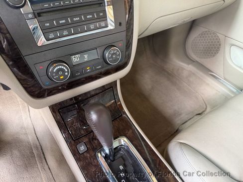 Used 2008 Cadillac DTS FWD image 40