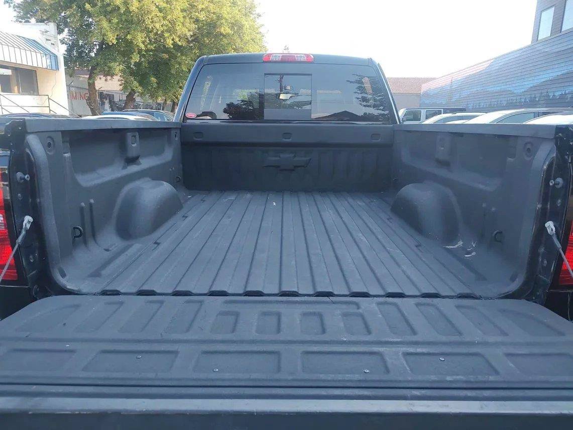 Used 2015 Chevrolet Silverado 2500 High Country w/ Duramax Plus Package AWD/4WD image 20