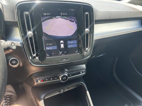 Used 2019 Volvo XC40 T5 Momentum AWD/4WD image 10