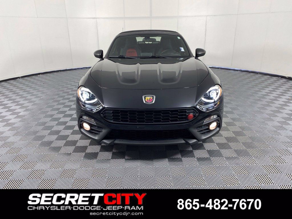 Used 2019 FIAT 124 Spider Abarth w/ Navigation & Sound Group RWD image 2