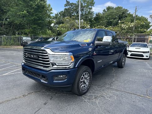 Used 2024 RAM 2500 Limited w/ Safety Group AWD/4WD image 5