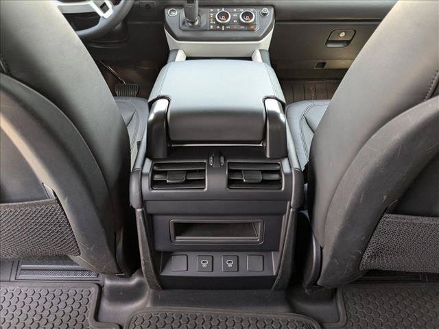 Used 2025 Land Rover Defender 110 X-Dynamic SE AWD/4WD image 19