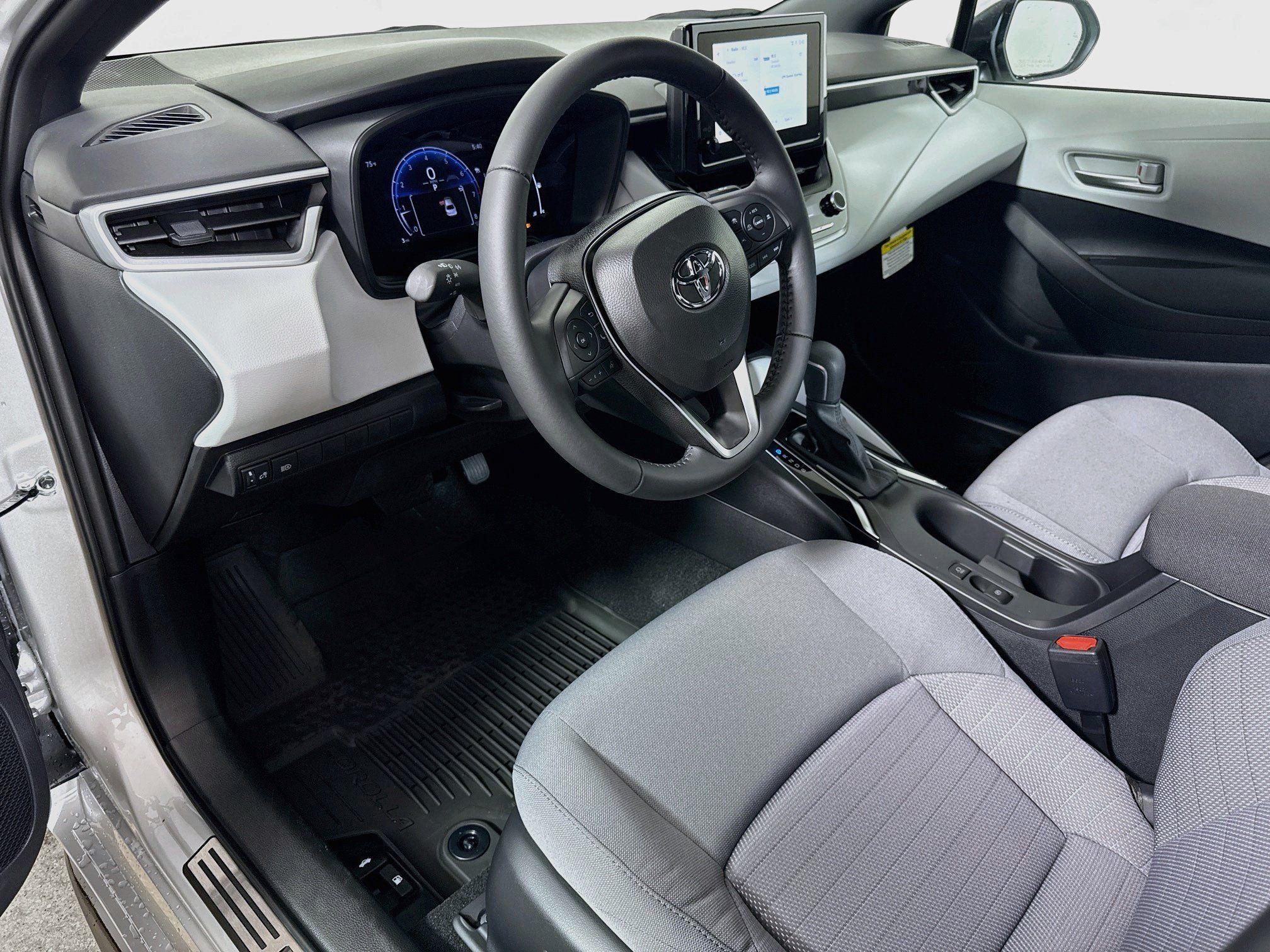 New 2026 Toyota Corolla SE FWD image 9