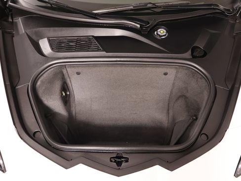Used 2023 Chevrolet Corvette Stingray Premium Conv w/ Z51 Performance Package RWD image 17