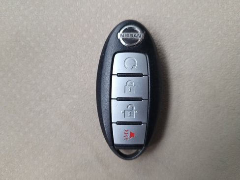 Used 2015 Nissan Murano SV image 32