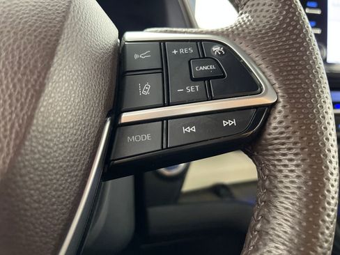 Certified 2023 Toyota Sienna Platinum image 27