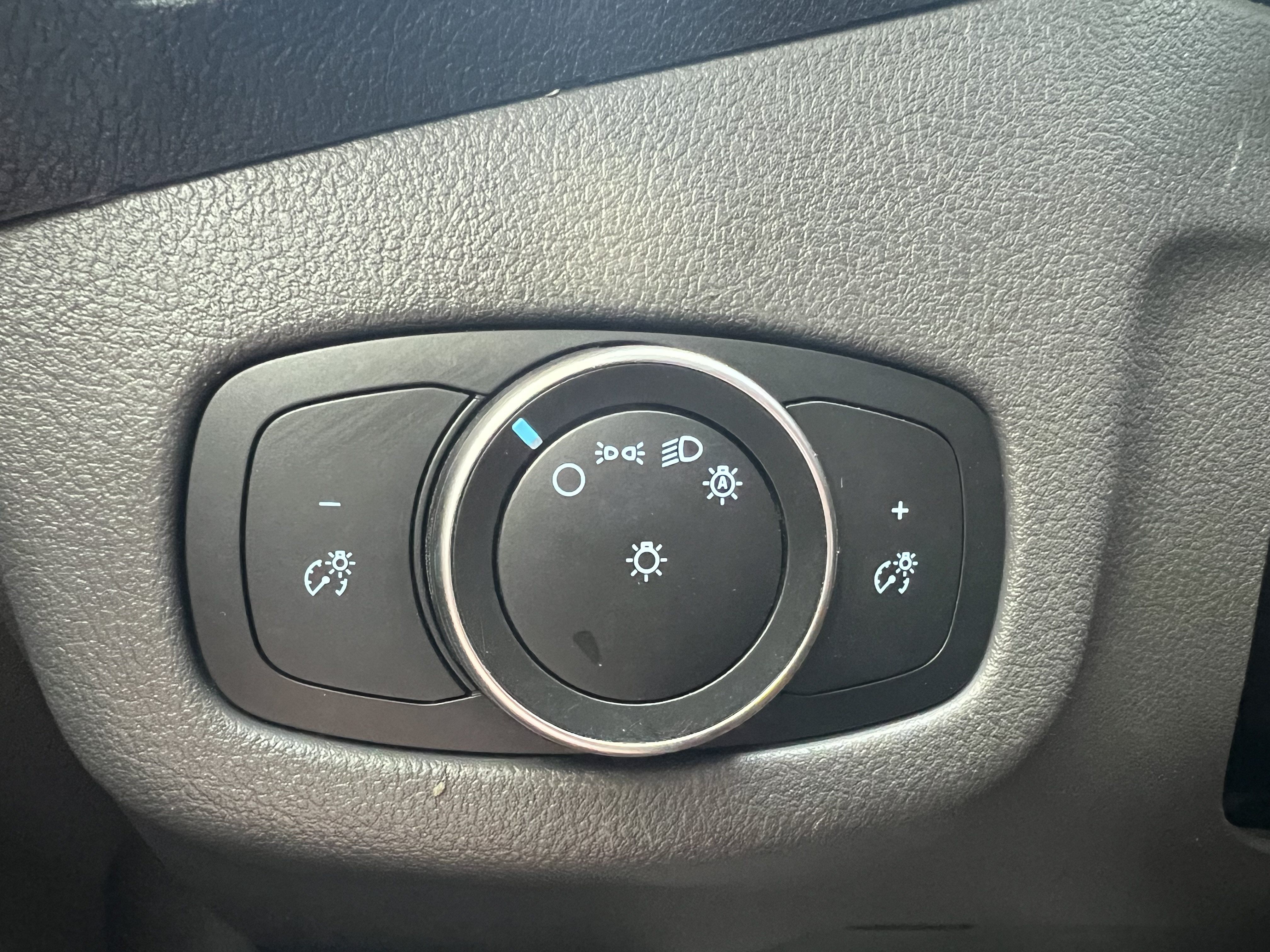 Used 2020 Ford Transit Connect XL FWD image 31