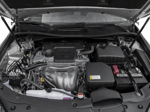 Used 2017 Toyota Camry LE FWD image 10