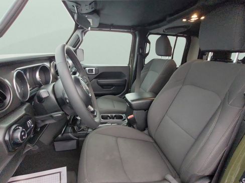 Used 2023 Jeep Gladiator Willys image 24