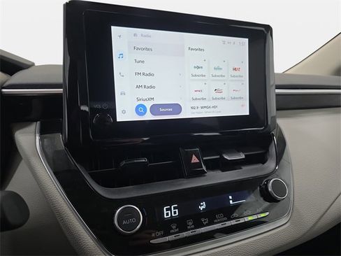 Used 2023 Toyota Corolla LE image 20