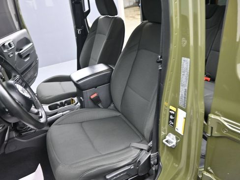 Used 2021 Jeep Wrangler Unlimited Sport AWD/4WD image 19