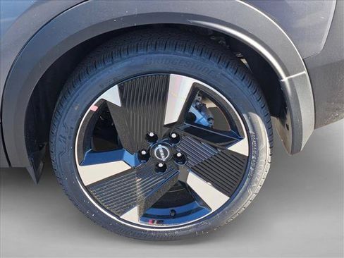 New 2026 Nissan Kicks SR FWD image 11