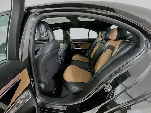 New 2026 Mercedes-Benz E 53 AMG e 4MATIC Sedan image 27