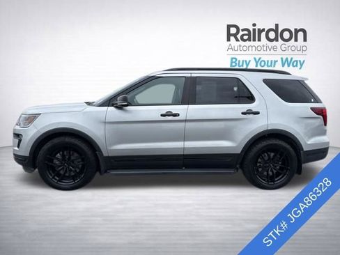 Used 2018 Ford Explorer Sport image 4