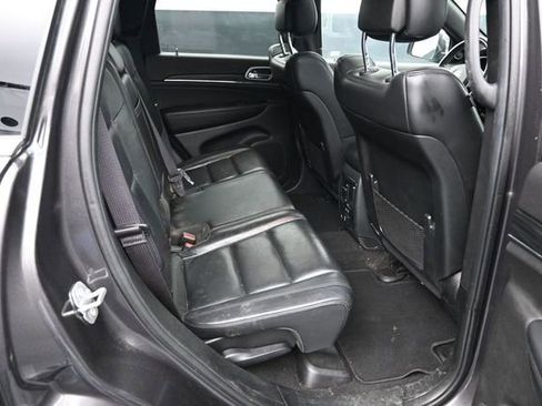 Used 2019 Jeep Grand Cherokee Limited AWD/4WD image 14