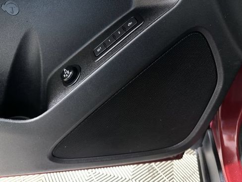 Used 2019 Chevrolet Equinox Premier FWD image 25
